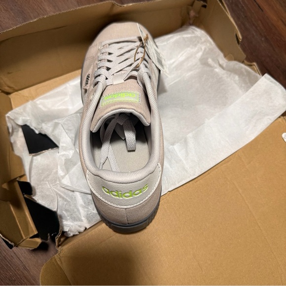 adidas Men\'s Daily 3.0 Size 9
